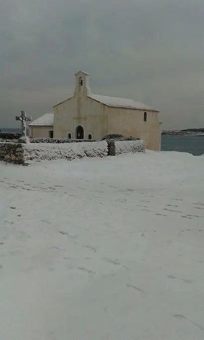 Chalet A Deux Pas De La Plage Martigues 0*,
